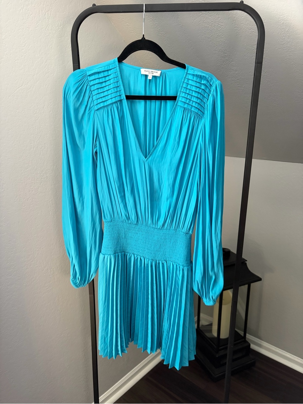 RAMY BROOK PLEATED LONG SLEEVE DRESS
